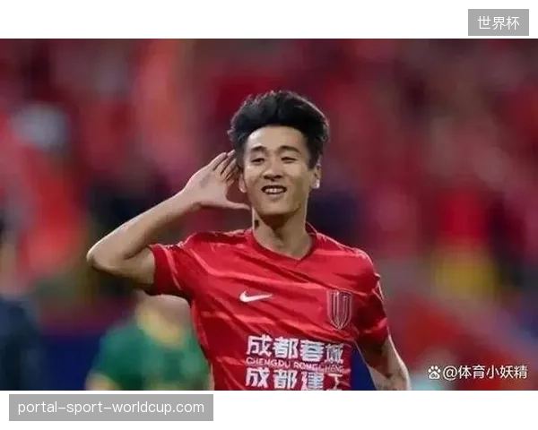 榜首大战上演锋霸对决，韦世豪与克雷桑将正面对抗泰山防线